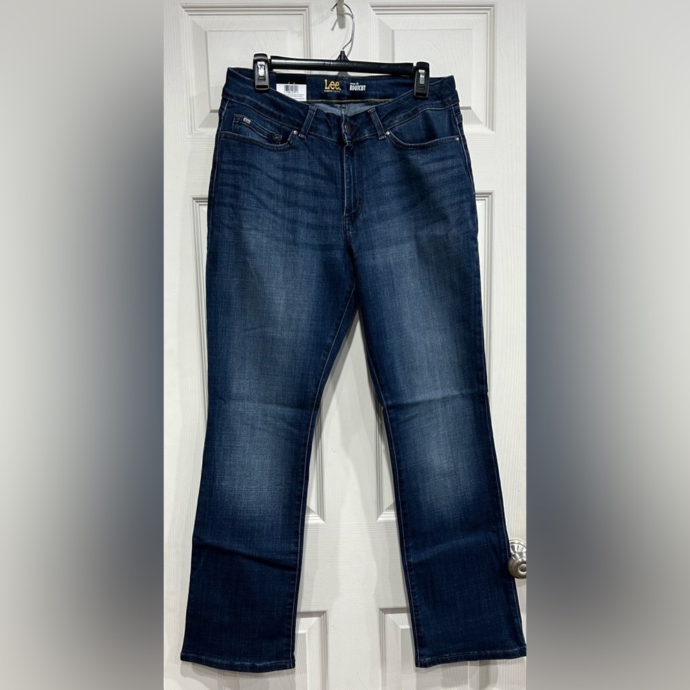 Lee Women's Size 14 No Gap Waistband Curvy Fit Bootcut Jeans Cascade NWT
